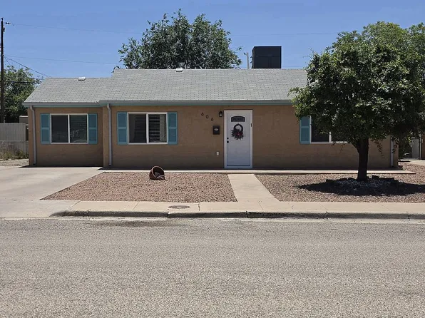 606 Dewey Ln, Alamogordo, NM 88310