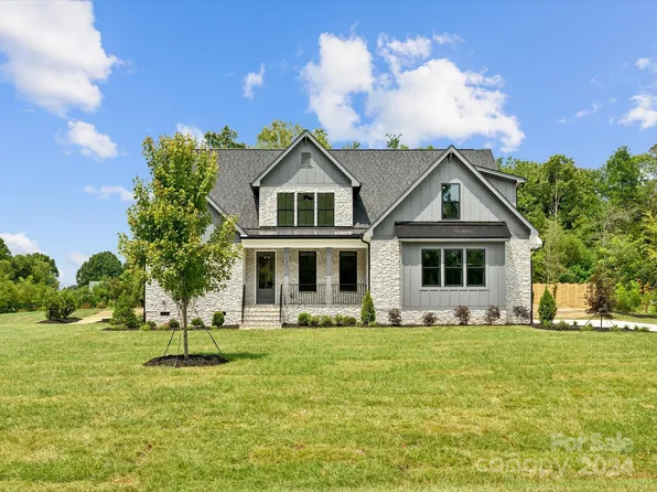 1375 Cranwell Dr, Mount Ulla, NC 28125