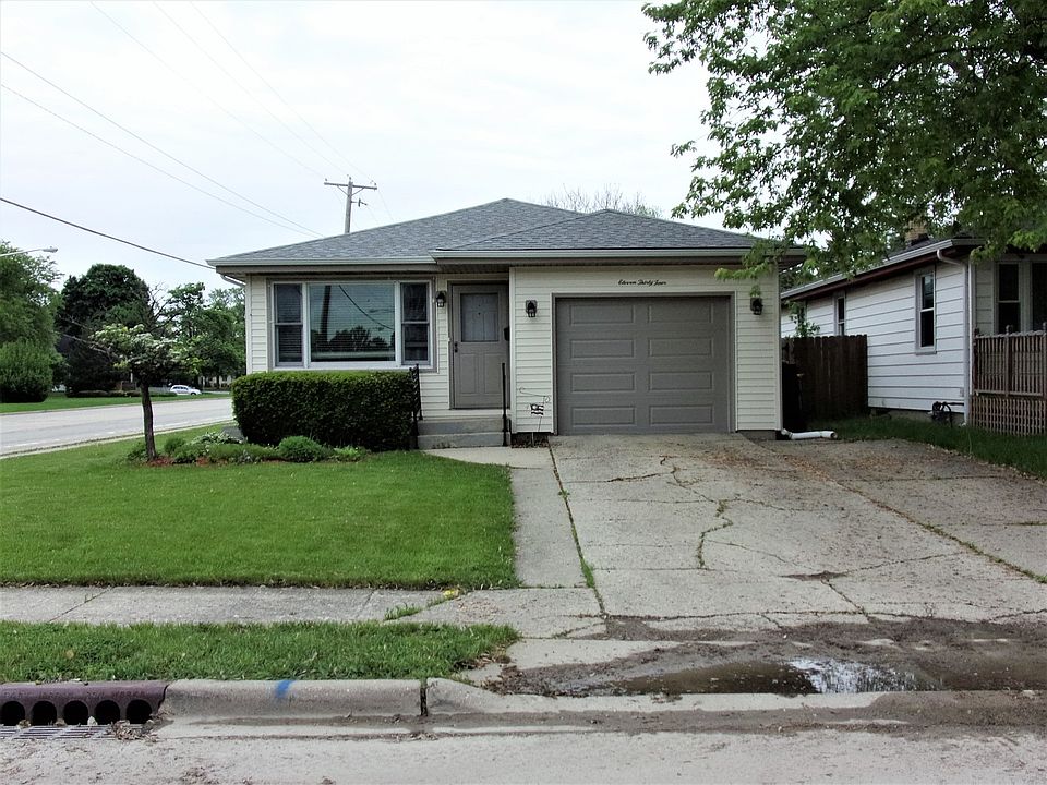 1st image of 1134 Plaza Dr