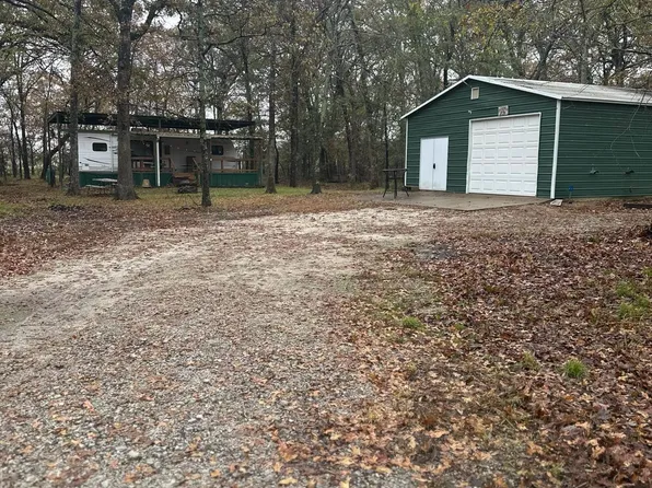 225 County Road 1975, Yantis, TX 75497