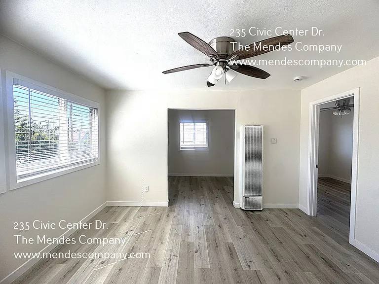 235 Civic Center Dr #4 — Photo 2