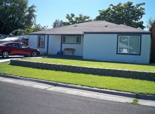 655 NE 3rd St, Hermiston, OR 97838