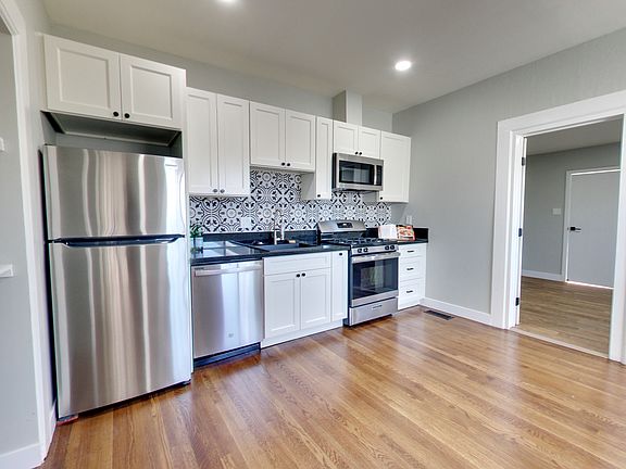 3rd image of 3142 Fruitvale Ave #1