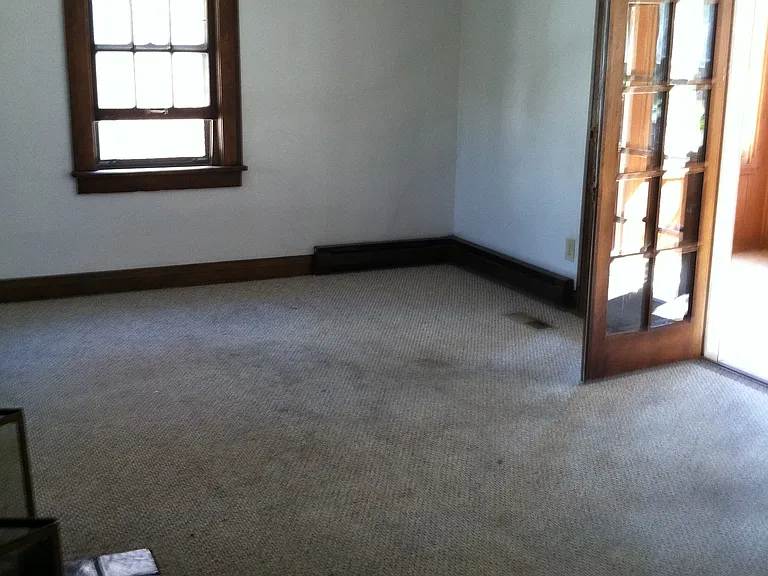 919 Oakland Ave — Photo 6