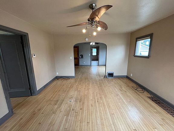 5th image of 803 Grand Ave