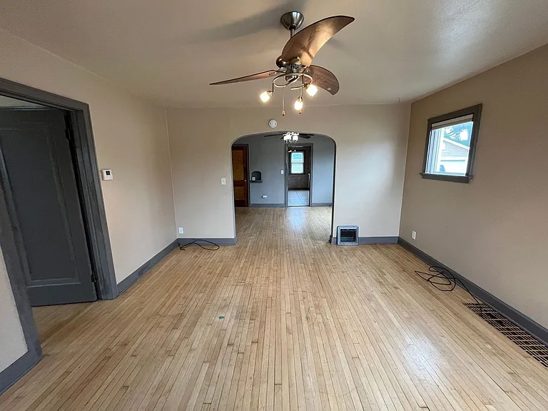 803 Grand Ave — Photo 5