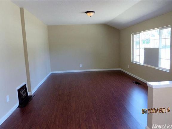 4th image of 203 Hollywood Ave