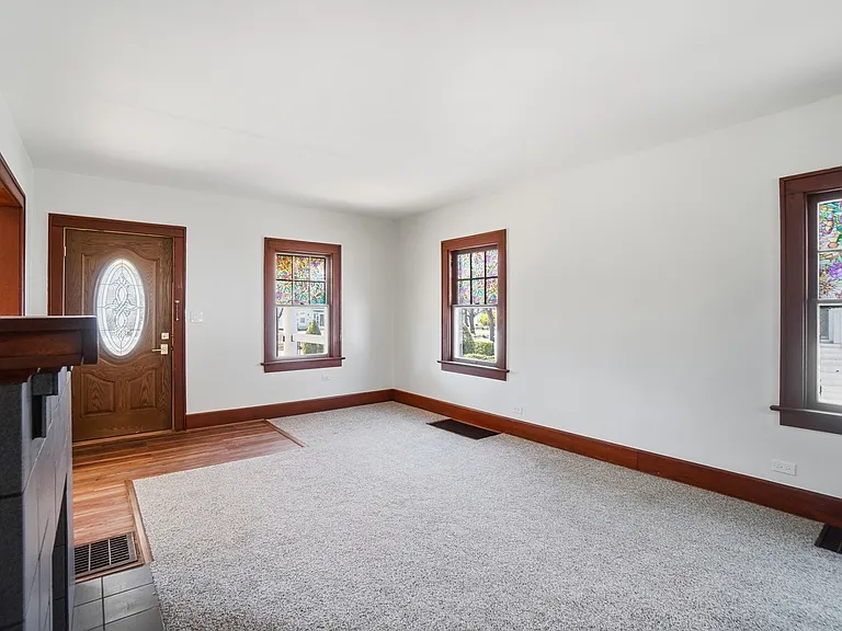 2306 Eastbrook Dr — Photo 13
