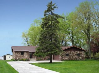 N8932 Bergens Beach Rd, Fond Du Lac, WI 54937