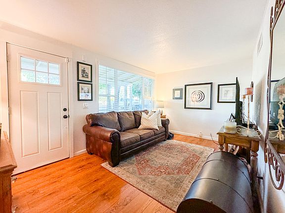 5th image of 4428 N 30th St