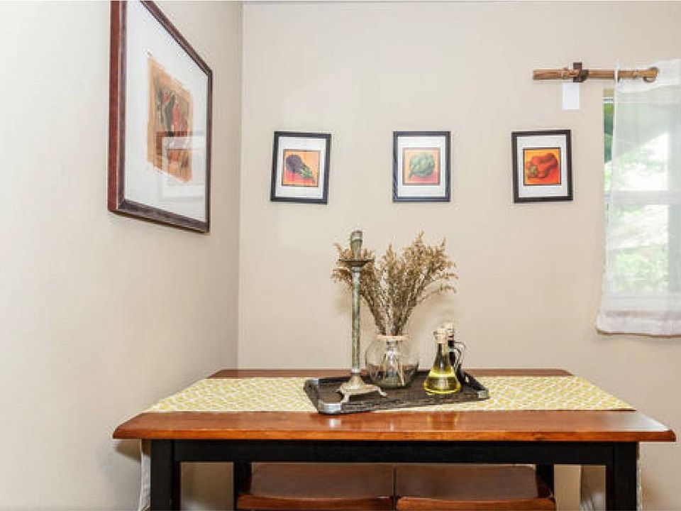 Dining space in kitchen