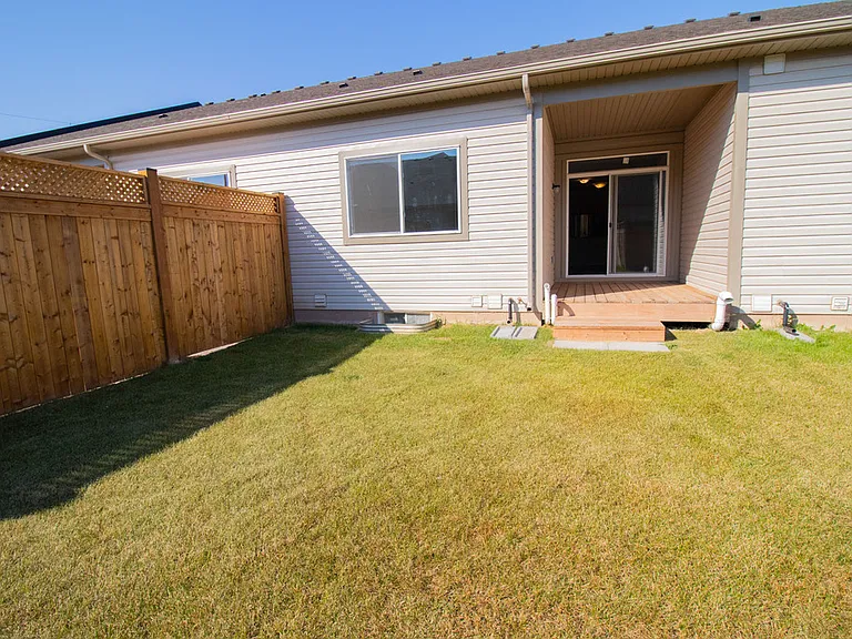441 Viking St — Photo 19