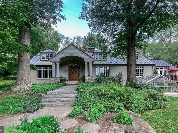 1045 Lower Pine Creek Rd, Chester Springs, PA 19425