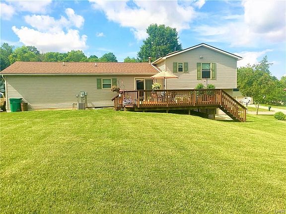 4th image of 11255 Carriage Hill Dr