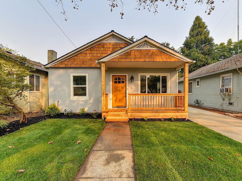 1st image of 841 7th Ave