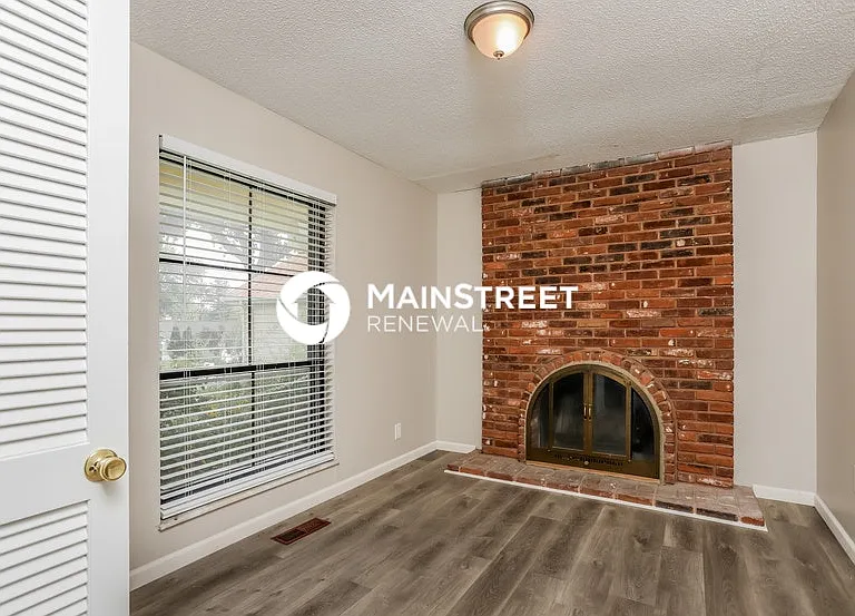 5320 Springtrail Dr — Photo 2