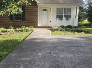 1529 Mayberry Ln, Sevierville, TN 37862