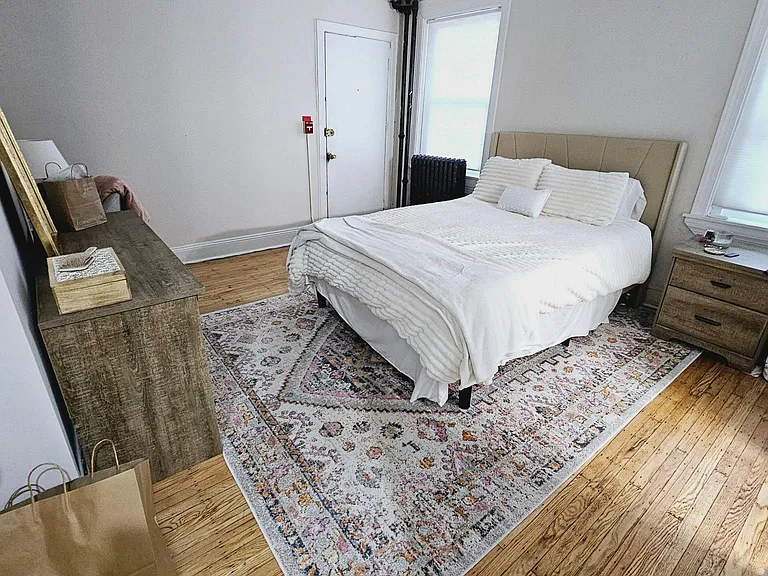 2025 Pine St #1B — Photo 6