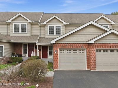 8 Oak Leaf Ln, East Stroudsburg, PA, 18301