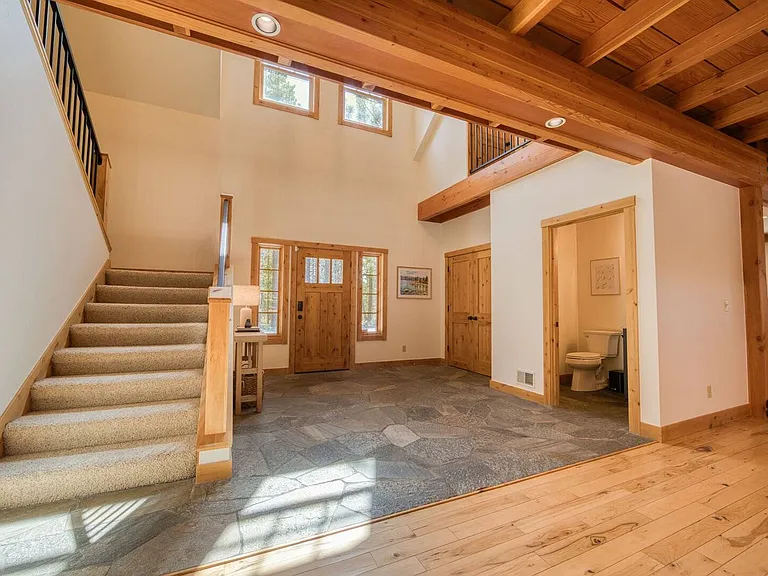 11262 Comstock Dr — Photo 5