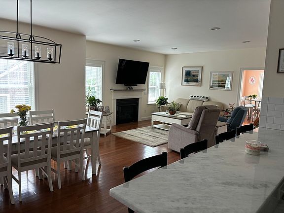2nd image of 34 Fox Hill Ln #34