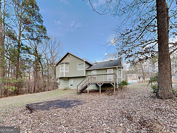 3rd image of 383 Robin Hood Dr