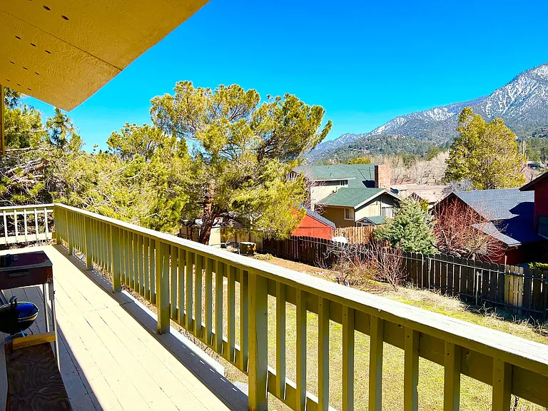 16420 Huron Dr — Photo 31