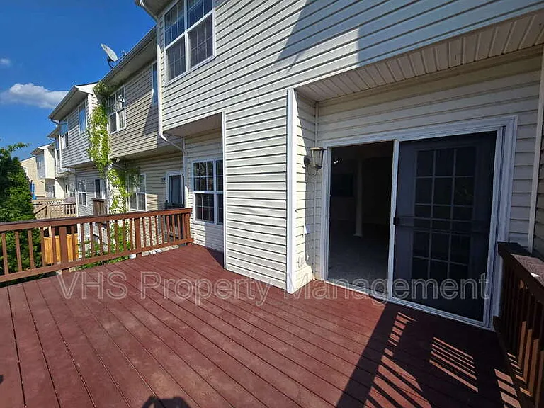 6186 Library Ln — Photo 11