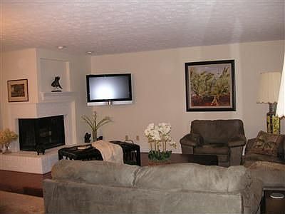 2nd image of 17154 Valley Creek Dr