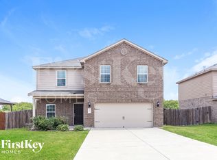 115 Houston Pl, Ennis, TX 76084