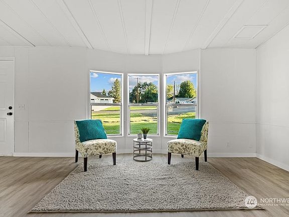 5th image of 4510 Arlington Drive