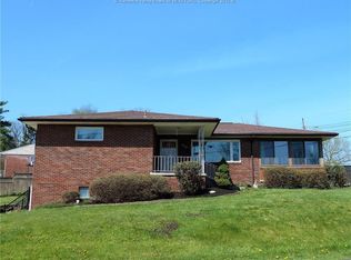 906 Alynwood Cir, Charleston, WV 25314