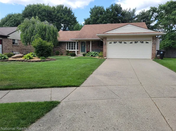 38662 Meeting House Ln, Livonia, MI 48154