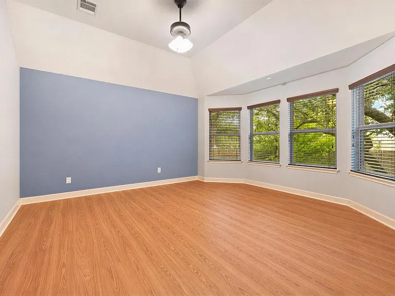 1503 Terrace View Dr — Photo 11
