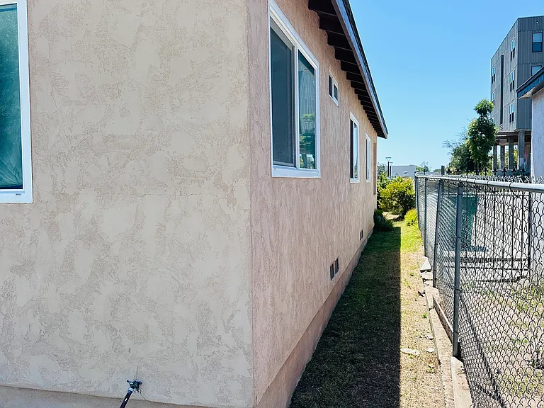 937 Euclid Ave — Photo 18