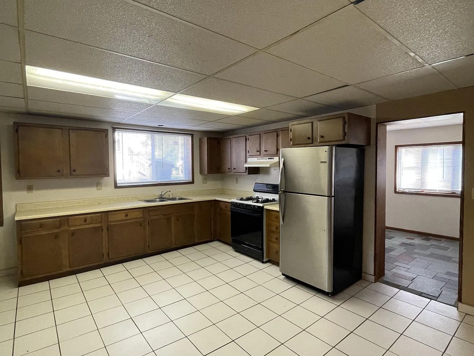 202 E Davenport St — Photo 2