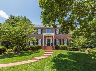 8069 Glengarriff Rd, Clemmons, NC 27012