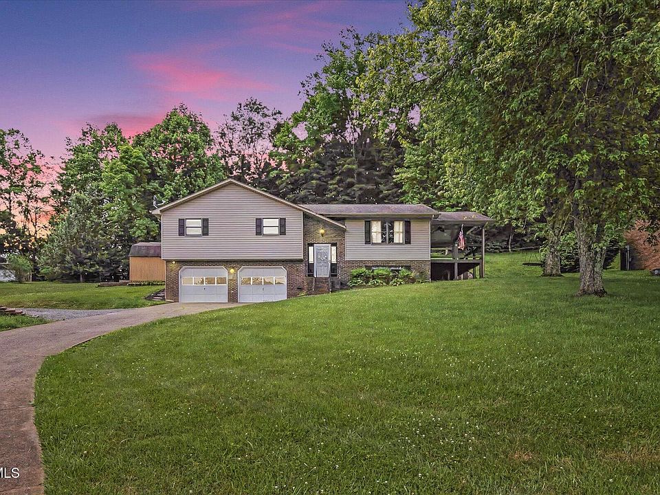 1st image of 912 S Sherbrooke Cir