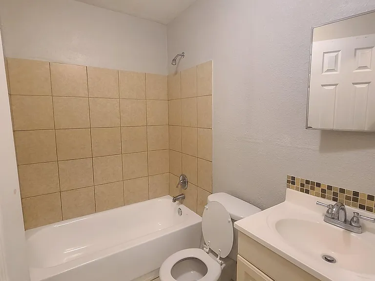 4178 Lorenzo Ct #3 — Photo 8