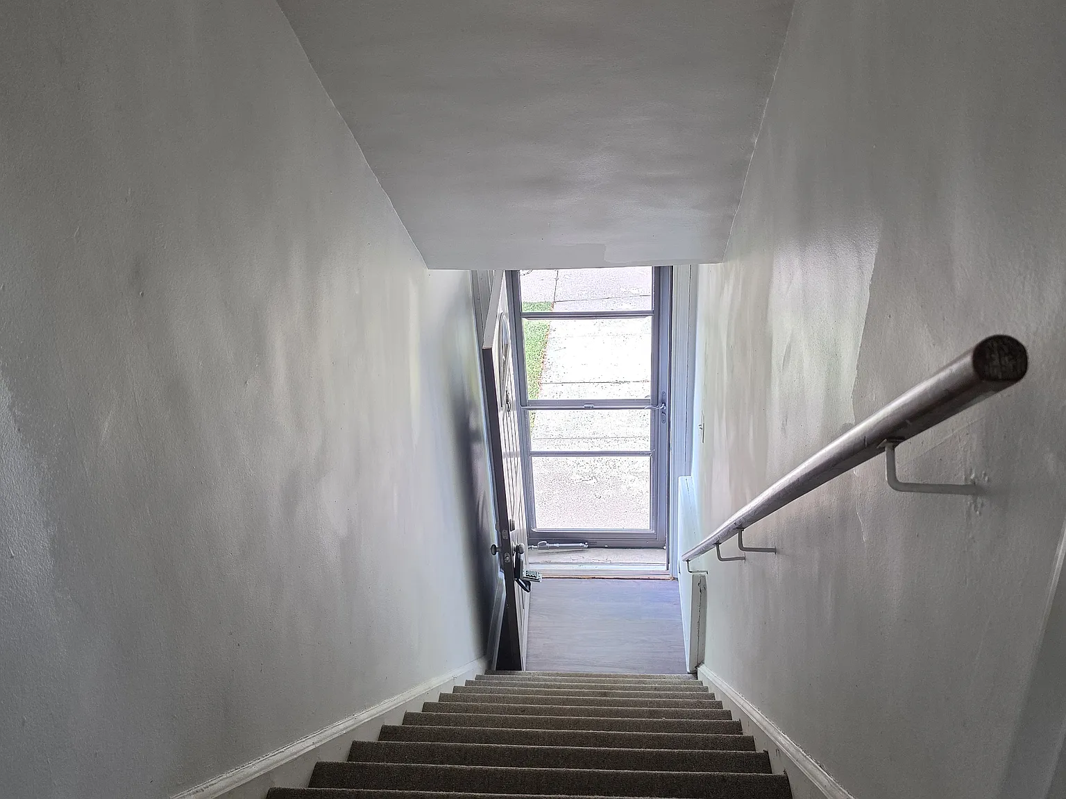 2 bed, 700 sqft, $1,425 — Photo 2
