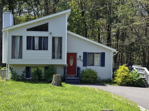 3136 Carobeth Dr, Tobyhanna, PA 18466