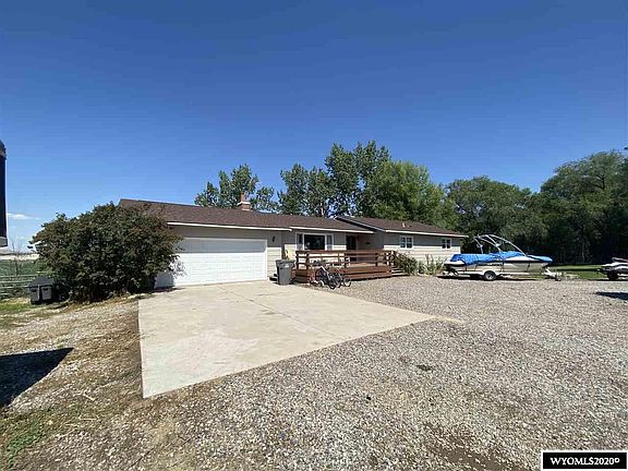 3rd image of 1900 Hilltop Dr