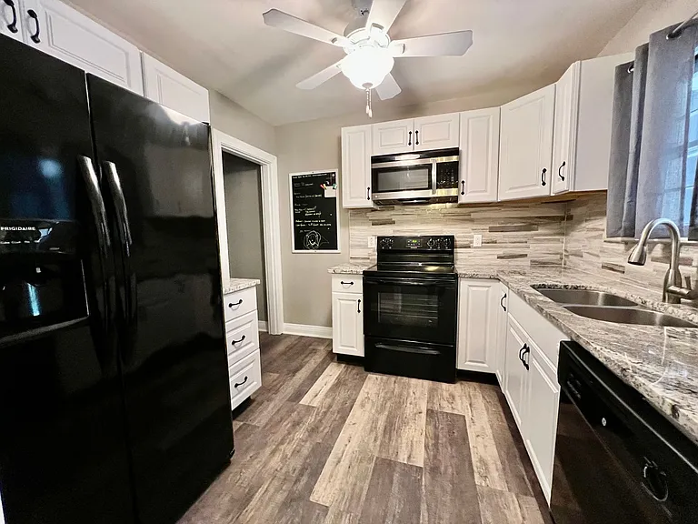 3922 Grandview Ave — Photo 10
