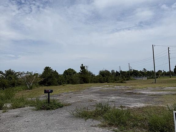 2nd image of 118 16th St