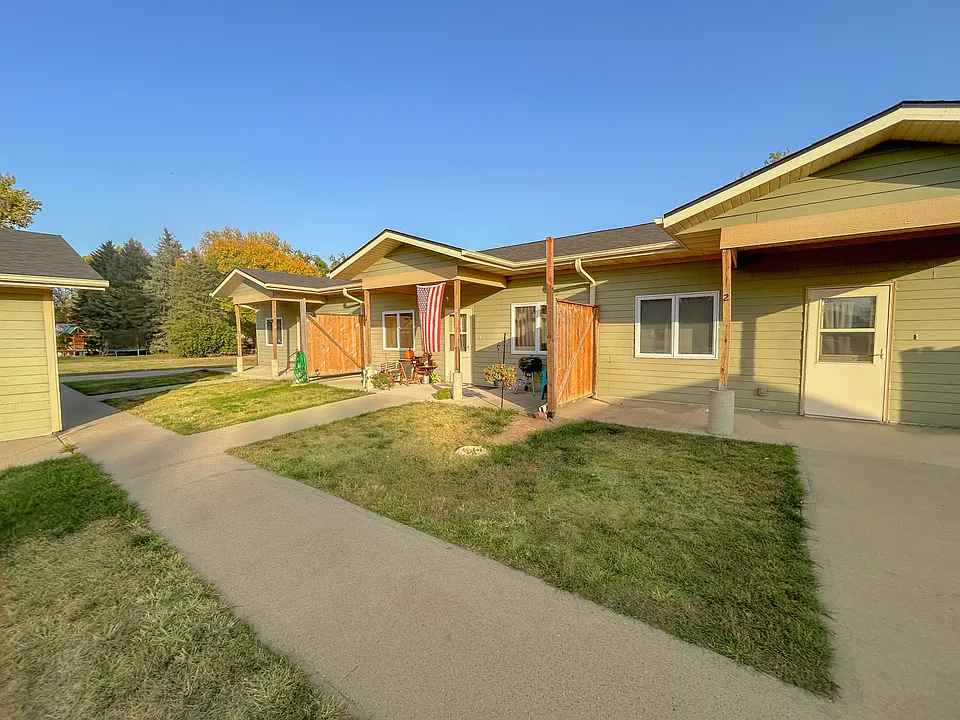 101 E Rose St #2