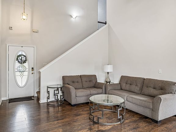 5th image of 5048 Singing Hills Dr