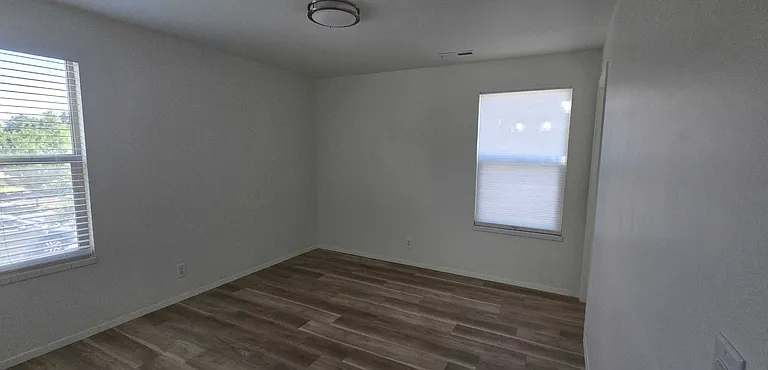 1583 E Stratford Ave #2 — Photo 9