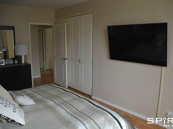 5th image of 215 E 95th St APT 27D