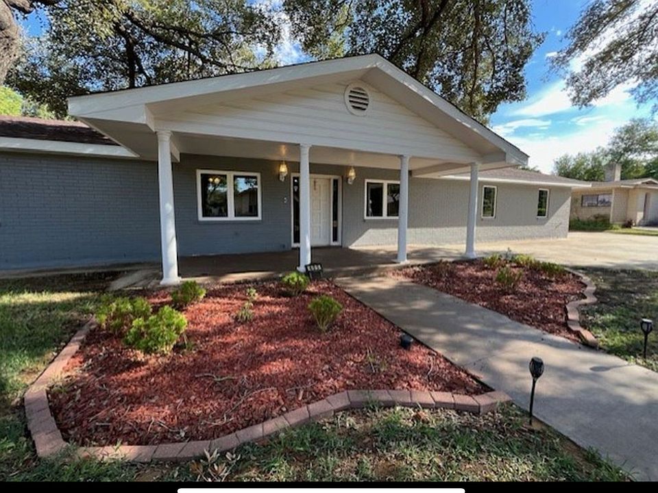 1st image of 405 Westmont Dr