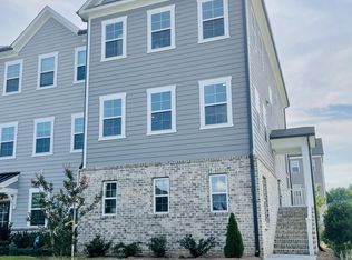 728 Umber Dr, Cary, NC 27519